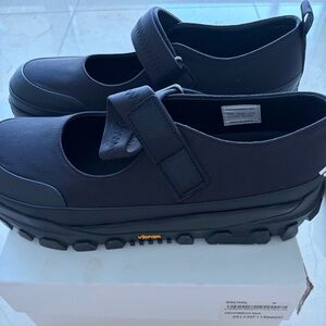 AMOMENTO Black Mary Jane shoes